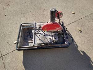 lot 158 image: Husky Tile Saw