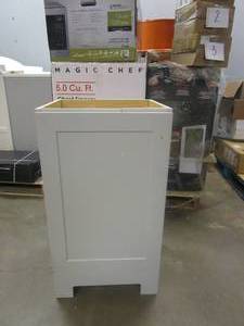 lot 6 image: GLACIER BAY 18.50 in. W Bath Vanity in White (NO TOP, TOP BRACE IS CRACKED)