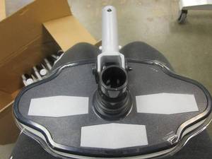 lot 118 image: HDX Vinyl Liner Swimming Pool and Spa Vacuum with Tension Spring (BRAND NEW)