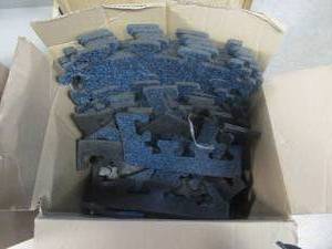 lot 157 image: UNKNOWN AMOUNT OF RUBBER TILES & END PIECES