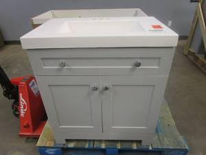 lot 169 image: GLACIER BAY Everdean 30.50 in. W x 18.75 in. D Bath Vanity in Pearl Gray with Cultured Marble Vanity Top in White with White Basin (TOP HAS SCRATCHES)