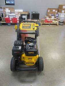lot 194 image: DEWALT 3400 PSI 2.5 GPM Gas Cold Water PressuReady Pressure Washer with OEM Branded Engine (NICE CONDITION, RUNS)