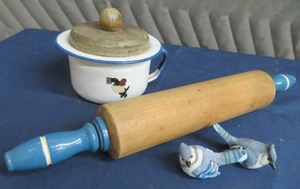 RARE ROLLING PIN  ENAMAL CHILDS CHAMBER POT