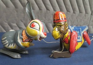 RARE LINDSTROM CLIMBING MONKEY  BUNNY