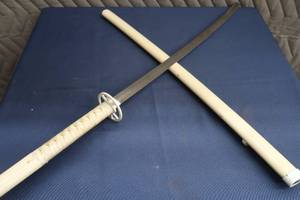 VINTAGE SWORD
