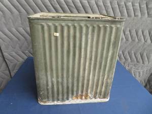 VINTAGE AIRFORCE GAS CAN.
