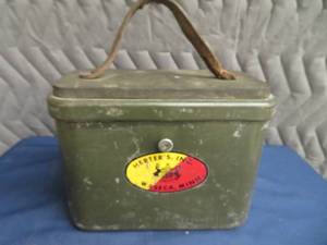 HERTERS METAL AMMO  SEAT CASE CAN