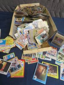 UNTOUCHED BASEBALL CARDS. 84 - 85
