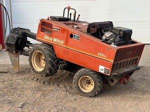 lot 5 image: Ditch Witch 255SX Cable Puller  Trencher