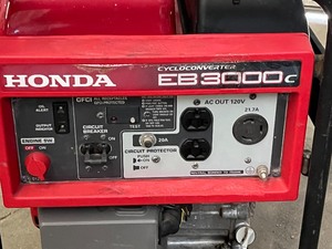 lot 12 image: Honda EB-3000C Generator
