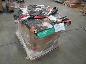 lot 288 image: Full Bail of Lightweight USED PE Vinyl Tarps