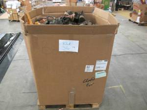 lot 316 image: Pallet of 140 Pairs of Mens Boots - USED