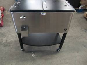 lot 356 image: Members Mark 80-Qt. Stainless Steel Cooler - Minor Dents