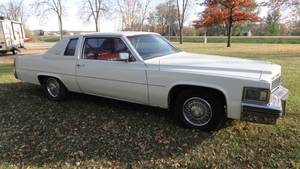 1977 Cadillac Coupe Deville