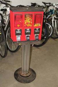 Northwestern Bulk Candy Dispenser 3-head