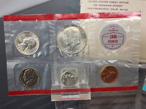 1964 Un-Circulated U.S. Mint P & D Proof Set