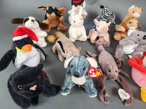 (25) Assorted Beanie Babies