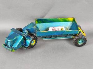 Vintage 1970s Model Earth Mover