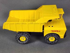 Vintage 1970s - 80s Tonka Dump Truck in Great Condition