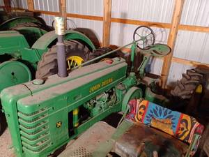 lot 3 image: John Deere H, NF, Serial No. H-11033 (Has been in storage and not run for more than 5 years)