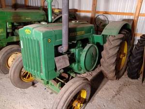 lot 4 image: John Deere D (Has been in storage and not run for more than 5 years)