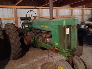 lot 15 image: John Deere 60 Row Crop, NF, Serial No. 6000982, (Has been in storage for more than 10 Years)