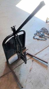 lot 32 image: Genuine Polaris Snowmobile Stand
