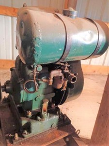 lot 44 image: Essick Machinery Co. - Nelson Brothers Co. 2 hp. Single Cyl. 2,100 rpm Gas Engine