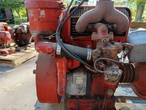 lot 65 image: Wisconsin Model TFD Air Cooled Gas Engine, Serial No. 2165128, Metal Straps for Gas Tank are Broken