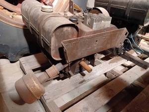 lot 101 image: Tecumseh Model MM-120 120061B Single Cylinder Gas Engine, Serial No. B100 08661