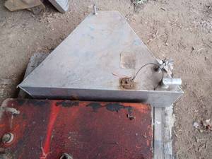 lot 175 image: Two Marine Fuel Tanks 17-inches X 36-inches X 7-inches, and 36-inches X 23-inches X 11-inches Triangle Shaped Aluminum Tank