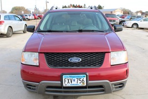 lot 4 image: 2005 Ford Freestyle SE AWD