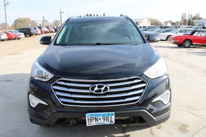 2015 Hyundai Santa Fe Limited - 2 Owners -