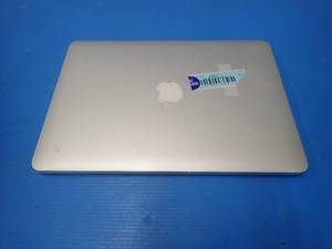 Apple&nbspMacBookPro11,1 A1502 MGX72LLA &nbspINTEL(R) CORE(TM) I5-4278U CPU  2.60GHZ  8GB DDR3 RAM  251GB SSD  13.0 screen w resolution  retina display is wearing  includes IOS and power cable&nbsp