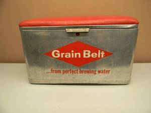 lot 2 image: VINTAGE GRAIN BELT BEER COOLER - NICE - SEE PICTURES