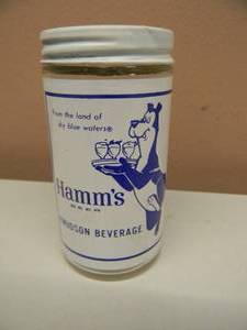 lot 27 image: VINTAGE - RARE - Hamms Beer Salt Shaker - KNUDSON BEVERAGE - VERY COOL OLD SCHOOL PIECE - SEE PICTURES