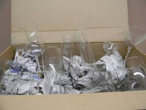 lot 42 image: Large Box Full of Bar Glassware - ALOT OF GLASSWARE - SEE PICTURES