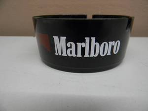 lot 44 image: VINTAGE - NEW OLD STOCK - CASE OF MARLBORO ASHTRAYS - GREAT OLD SCHOOL PIECES - SEE PICTURES