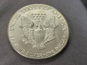 1986 AMERICAN SILVER EAGLE 1 TROY OZ .999 FINE SILVER