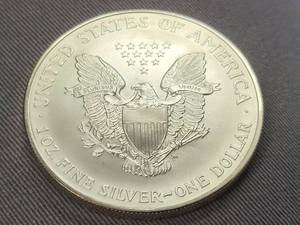 1995 AMERICAN SILVER EAGLE 1 TROY OZ .999 FINE SILVER