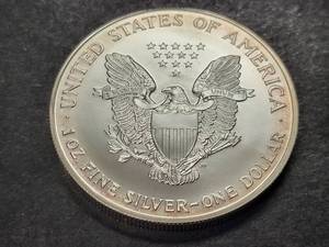 2000 AMERICAN SILVER EAGLE 1 TROY OZ .999 FINE SILVER