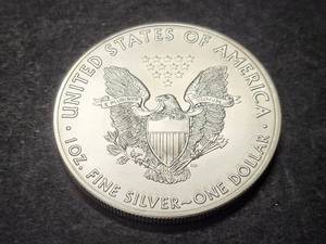2018 AMERICAN SILVER EAGLE 1 TROY OZ .999 FINE SILVER