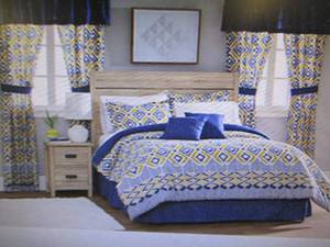 Marcus 20-Pc. Bedroom Set - Queen...