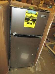 Magic Chef 4.5 Cu. Ft. Mini Refrige...