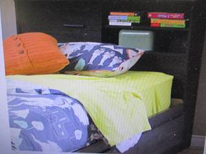 South Shore Fynn Headboard - Twin o...