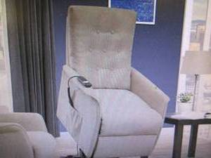 Homes Vale Logan Petite Power Recli...