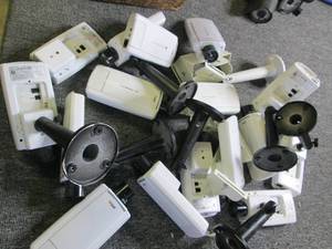 lot of 16 axis p1311 security camer...
