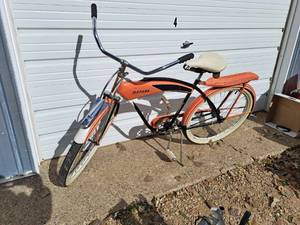 lot 311 image: 1952 Monarch 22 Single-speed Road Bike  20 SalmonBlack Frame