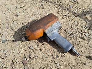 lot 320 image: Air Impact Wrench
