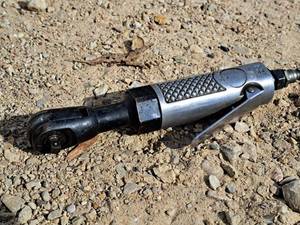 lot 318 image: Air Wrench